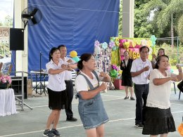 พิธีมอบใบประกาศนียบัตรแก่ผู้สำเร็จการศึกษา นักเรียนโรงเรียนผู้สูงอายุเทศบาลตำบลท่าเชียงทอง