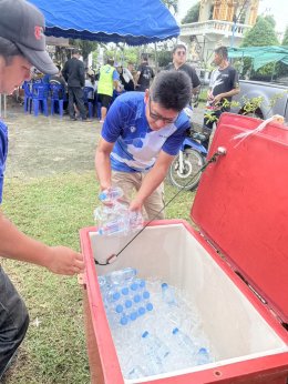  มอบน้ำดื่มเพื่อสนับสนุนงานแข่งขันเปตองประเพณี ครั้งที่ 1