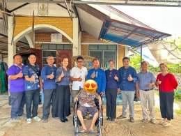 ลงพื้นที่มอบรถเข็นนั่งคนพิการ (Wheel Chair) จำนวน 9 คัน แก่ประชาชนในเขตพื้นที่เทศบาลตำบลท่าเชียงทอง