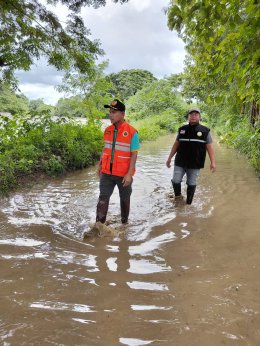 ร่วมให้การต้อนรับผู้ว่าราชการจังหวัดลำพูนในการลงพื้นที่ติดตามสถานการณ์น้ำทาเอ่อล้นตลิ่ง และช่วยกันนำกระสอบทรายปิดเพิ่มเติมเพื่อป้องกันน้ำทาล้นตลิ่งบริเวณสะพานท่ากู่ สะพานหลังกาดป่าซาง