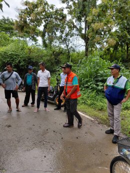 ร่วมให้การต้อนรับผู้ว่าราชการจังหวัดลำพูนในการลงพื้นที่ติดตามสถานการณ์น้ำทาเอ่อล้นตลิ่ง และช่วยกันนำกระสอบทรายปิดเพิ่มเติมเพื่อป้องกันน้ำทาล้นตลิ่งบริเวณสะพานท่ากู่ สะพานหลังกาดป่าซาง