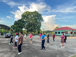 จัดกิจกรรมออกกำลังกายเพื่อสุขภาพตามโครงการ TO BE NUMBER ONE (เป็นหนึ่งโดยไม่พึ่งยาเสพติด)