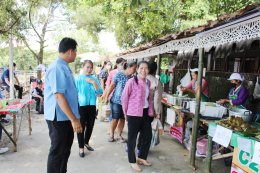 เข้าร่วมพิธีเปิด กาดชุมชนวิถีคนยอง ตำบลหนองยวง อำเภอเวียงหนองล่อง จังหวัดลำพูน