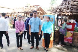เข้าร่วมพิธีเปิด กาดชุมชนวิถีคนยอง ตำบลหนองยวง อำเภอเวียงหนองล่อง จังหวัดลำพูน
