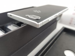 ขาย/แลก Blackberry Key2 Silver สภาพสวย แท้ ครบยกกล่อง เพียง 10,900 บาท