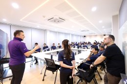 ขอขอบคุณ ทีมงานบริหาร และฝ่ายเทคนิค จากบริษัท HB BODY นำทีมอบรมผลิตภัณฑ์สีพ่นรถยนต์ @ LK AUTO TRAINING ACADEMY LOGO วันที่ 3-4 มี.ค. 2569