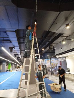 ทีมช่างประจำอาคาร ดูแลรักษาระบบต่างๆ ภายในอาคารอย่างต่อเนื่อง