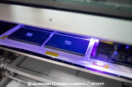 สกรีนโลโก้บน Power Bank สีเทาเข้ม ลาย What Stop You?