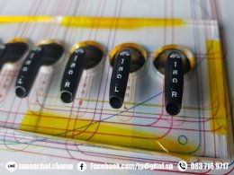 สกรีนโลโก้ บนหูฟัง