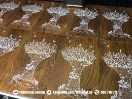 พิมพ์ภาพลงบน ไม้สี่เหลี่ยมผืนผ้า ขัดเงา