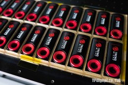 สกรีนโลโก้ลงบน เฟรชไดร์ Flash drive สีน้ำเงิน สีแดง