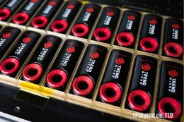 สกรีนโลโก้ลงบน เฟรชไดร์ Flash drive สีน้ำเงิน สีแดง