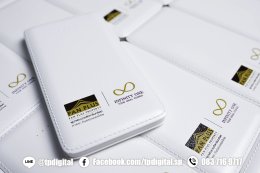 งานสกรีนโลโก้ลงบน Power Bank สกรีนลายตามตำแหน่งที่ต้องการ พิมพ์ด้วยหมึก uv ด้วนระบบสี C M Y K W Cr Primer