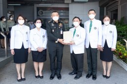 ปลัดกระทรวงกลาโหม และคณะเข้าเยี่ยมเยียนมอบเงินบำรุงขวัญแก่ทหารผ่านศึก เนื่องในวันคล้ายวันสถาปนากระทรวงกลาโหม ครบ ๑๓๖ ปี 