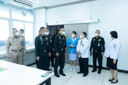 ปลัดกระทรวงกลาโหม และคณะเข้าเยี่ยมเยียนมอบเงินบำรุงขวัญแก่ทหารผ่านศึก เนื่องในวันคล้ายวันสถาปนากระทรวงกลาโหม ครบ ๑๓๖ ปี 