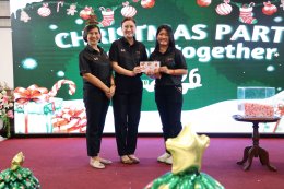 แพทย์หญิงจิตติมา ปรีชา ผู้อำนวยการโรงพยาบาลทหารผ่านศึก พร้อมด้วยคณะผู้บริหารโรงพยาบาลทหารผ่านศึก ได้จัดเลี้ยงอาหารกลางวัน และมอบของขวัญให้แก่พนักงานของโรงพยาบาลทหารผ่านศึก