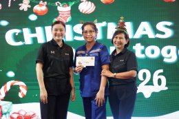 แพทย์หญิงจิตติมา ปรีชา ผู้อำนวยการโรงพยาบาลทหารผ่านศึก พร้อมด้วยคณะผู้บริหารโรงพยาบาลทหารผ่านศึก ได้จัดเลี้ยงอาหารกลางวัน และมอบของขวัญให้แก่พนักงานของโรงพยาบาลทหารผ่านศึก