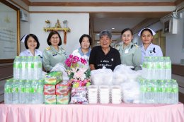 คุณพิชญ์ณกสิณา เลิศเบญจาพิทักษ์ พร้อมครอบครัว ในโอกาสเข้าเยี่ยมบำรุงขวัญพร้อมมอบอาหาร