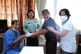 คุณพิชญ์ณกสิณา เลิศเบญจาพิทักษ์ พร้อมครอบครัว ในโอกาสเข้าเยี่ยมบำรุงขวัญพร้อมมอบอาหาร