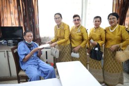 สมาคมสตรีอาสาสมัครรักษาดินแดนจังหวัดสมุทรปราการ และคณะ เยี่ยมมอบเงินบำรุงขวัญ 