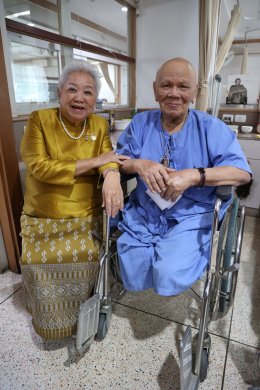 สมาคมสตรีอาสาสมัครรักษาดินแดนจังหวัดสมุทรปราการ และคณะ เยี่ยมมอบเงินบำรุงขวัญ 