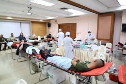 กิจกรรมรับบริจาคโลหิต โดยหน่วยรับบริจาคโลหิตเคลื่อนที่ของสภากาชาดไทย