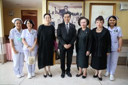 มูลนิธิกฤตานุสรณ์ ในพระบรมราชูปถัมภ์ และคณะ เยี่ยมบำรุงขวัญทหารผ่านศึกที่พักรักษาตัว