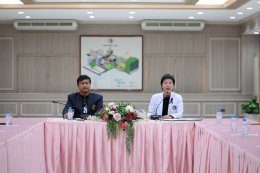 คุณเมธี คำแหง ประธานกรรมการดำเนินการสหกรณ์ออมทรัพย์ บริษัท วิทยุการบินแห่งประเทศไทย จำกัด และคณะ เยี่ยมบำรุงขวัญ