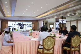 คุณเมธี คำแหง ประธานกรรมการดำเนินการสหกรณ์ออมทรัพย์ บริษัท วิทยุการบินแห่งประเทศไทย จำกัด และคณะ เยี่ยมบำรุงขวัญ