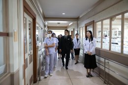 ดร.อธิชาติ ชุมนานนท์ (คุณอั้ม) และคณะจาก บริษัท อทิสเมด โกลบอล จำกัด ในโอกาสเข้าเยี่ยมให้กำลังใจทหารผ่านศึก