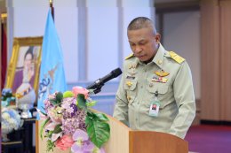 คุณหญิง แสงดือน ณ นคร ประธานกรรมการมูลนิธิสงเคราะห์ครอบครัวทหารผ่านศึก ในพระราชูปถัมภ์สมเด็จพระศรีนครินทราบรมราชชนนี พร้อมด้วยคณะกรรมการฯ มอบเงินบำรุงขวัญ ถุงยังชีพและอาหารกล่อง ให้แก่ผู้ป่วยทหารผ่านศึกที่พักรักษาตัว ณ รพ.ผศ.