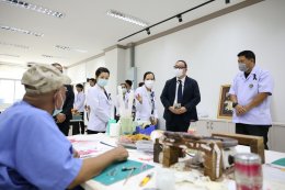 อาจารย์อาคันตุกะ จาก School of Pharmacy, Showa Medical University ประเทศญี่ปุ่น และอาจารย์คณะเภสัชศาสตร์ มหาวิทยาลัยมหิดล เข้าศึกษาดูงาน และเยี่ยมชมการดำเนินงานของโรงพยาบาลทหารผ่านศึก