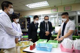 อาจารย์อาคันตุกะ จาก School of Pharmacy, Showa Medical University ประเทศญี่ปุ่น และอาจารย์คณะเภสัชศาสตร์ มหาวิทยาลัยมหิดล เข้าศึกษาดูงาน และเยี่ยมชมการดำเนินงานของโรงพยาบาลทหารผ่านศึก