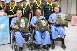 พลตรี เสฏฐนันท์ แสงรัตนทองคำ ผู้บัญชาการศูนย์การนักศึกษาวิชาทหาร นำคณะนักศึกษาวิชาทหาร และเจ้าหน้าที่ ทำกิจกรรมจิตอาสา "เราทำความ ดี ด้วยหัวใจ"