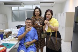คุณพรชัย จิรพงศ์ไพบูลย์ และ พล.อ.นพปฎล คุณกมุท (อดีต รอง ผอ.อผศ.) พร้อมคณะได้กรุณาเข้าเยี่ยมบำรุงขวัญผู้ป่วยทหารผ่านศึก 