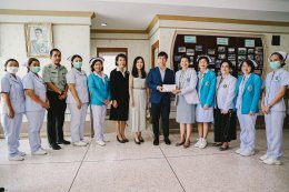 พลเอกเดชนิธิศ  เหลืองงามขำ ผู้อำนวยการ องค์การสงเคราะห์ทหารผ่านศึก พร้อมด้วยแพทย์หญิงจิตติมา ปรีชา ผู้อำนวยการโรงพยาบาลทหารผ่านศึก ให้การต้อนรับ ครอบครัวเศวตสมภพ และคณะ