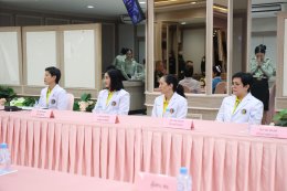 พลเอก ไพบูลย์  วรวรรณปรีชา รอง เสธ.ทหาร (2) พร้อมด้วยคณะผู้แทนจากสำนักงานปลัดกระทรวงกลาโหม กองบัญชาการกองทัพไทย กองทัพบก กองทัพเรือ กองทัพอากาศ และสำนักงานตำรวจแห่งชาติ