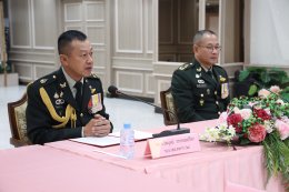 พลเอก ไพบูลย์  วรวรรณปรีชา รอง เสธ.ทหาร (2) พร้อมด้วยคณะผู้แทนจากสำนักงานปลัดกระทรวงกลาโหม กองบัญชาการกองทัพไทย กองทัพบก กองทัพเรือ กองทัพอากาศ และสำนักงานตำรวจแห่งชาติ