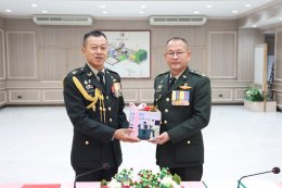 พลเอก ไพบูลย์  วรวรรณปรีชา รอง เสธ.ทหาร (2) พร้อมด้วยคณะผู้แทนจากสำนักงานปลัดกระทรวงกลาโหม กองบัญชาการกองทัพไทย กองทัพบก กองทัพเรือ กองทัพอากาศ และสำนักงานตำรวจแห่งชาติ