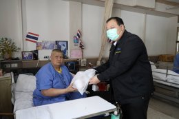 แพทย์หญิงจิตติมา ปรีชา ผู้อำนวยการโรงพยาบาลทหารผ่านศึก พร้อมด้วยคณะผู้บริหาร ให้การต้อนรับ คุณชัยฤทธิ์ สิมะโรจน์ ประธานกรรมการบริหาร/กรรมการผู้จัดการ พร้อมด้วยคณะ จากบริษัท ซัสโก้ จำกัด (มหาชน)