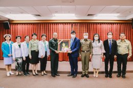  พล.ต.ท.ธนายุตม์ วุฒิจรัสธำรงค์ ผู้ช่วย ผบ.ตร., คุณนภัสนันท์ วุฒิจรัสธำรงค์, คุณจุลณี ตั๊นเจริญ ประธานกรรมการผู้จัดการโรงแรมพาราดิโซ เจเคดีไซน์ และคุณสุรสีห์ แห่งศรีสุวรรณ เข้ามอบเงินเพื่อปรับปรุงห้องผู้ป่วยพิเศษ