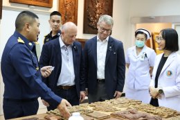 คณะจากสาธารณรัฐเยอรมันนี และเจ้าหน้าที่จากสถาบันวิชาการป้องกันประเทศ เข้าเยี่ยมบำรุงขวัญ และเยี่ยมชมการการดำเนินงานของโรงพยาบาลทหารผ่านศึก 