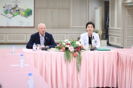 คณะจากสาธารณรัฐเยอรมันนี และเจ้าหน้าที่จากสถาบันวิชาการป้องกันประเทศ เข้าเยี่ยมบำรุงขวัญ และเยี่ยมชมการการดำเนินงานของโรงพยาบาลทหารผ่านศึก 