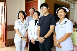 คุณนบกนก  กาญจนวิทย์ และคณะ เข้าเยี่ยมบำรุงขวัญพร้อมมอบขนมและอาหารว่าง จำนวน 70 ชุด ให้แก่ทหารผ่านศึก