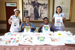 นักเรียนโครงการ​จิตอาสา โรงเรียนสตรีวิทยา 1 มอบถุงผ้าเพ้นท์ด้วยมือเป็นกำลังใจทหารผ่านศึก