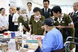 คุณหญิง แสงเดือน ณ นคร เป็นประธานในการจัดกิจกรรมน้อมรำลึกในพระมหากรุณาธิคุณ เนื่องในโอกาสวันคล้ายวันพระราชสมภพ พระบาทสมเด็จพระบรมชนกาธิเบศร มหาภูมิพลอดุลยเดชมหาราช บรมนาถบพิตร