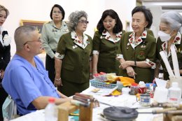 คุณหญิง แสงเดือน ณ นคร เป็นประธานในการจัดกิจกรรมน้อมรำลึกในพระมหากรุณาธิคุณ เนื่องในโอกาสวันคล้ายวันพระราชสมภพ พระบาทสมเด็จพระบรมชนกาธิเบศร มหาภูมิพลอดุลยเดชมหาราช บรมนาถบพิตร