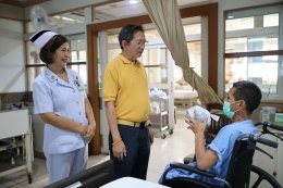 คุณมงคลชน เอกศิลป์ และครอบครัว ในโอกาสเข้าเยี่ยมบำรุงขวัญ พร้อมมอบสิ่งของ