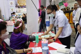 แพทย์หญิงจิตติมา ปรีชา ผู้อำนวยการโรงพยาบาลทหารผ่านศึก เป็นผู้แทนผู้อำนวยการองค์การสงเคราะห์ทหารผ่านศึก เข้ารับรางวัล Friendly Design Awards ประจำปี 2568