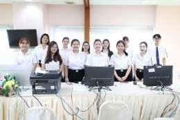 น้องบัญชีอาสายื่นภาษีในโครงการบริการวิชาการยื่นภาษีออนไลน์